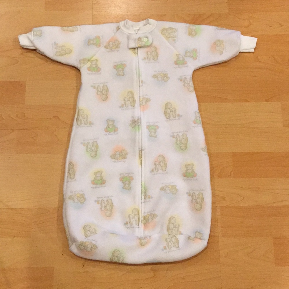 Carter’s sleep sack, white fleece, EUC